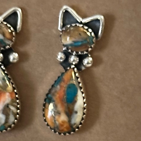 925 SS, Spiny Oyster Copper Turquoise cat dangle earrings NWOT - Picture 7 of 13